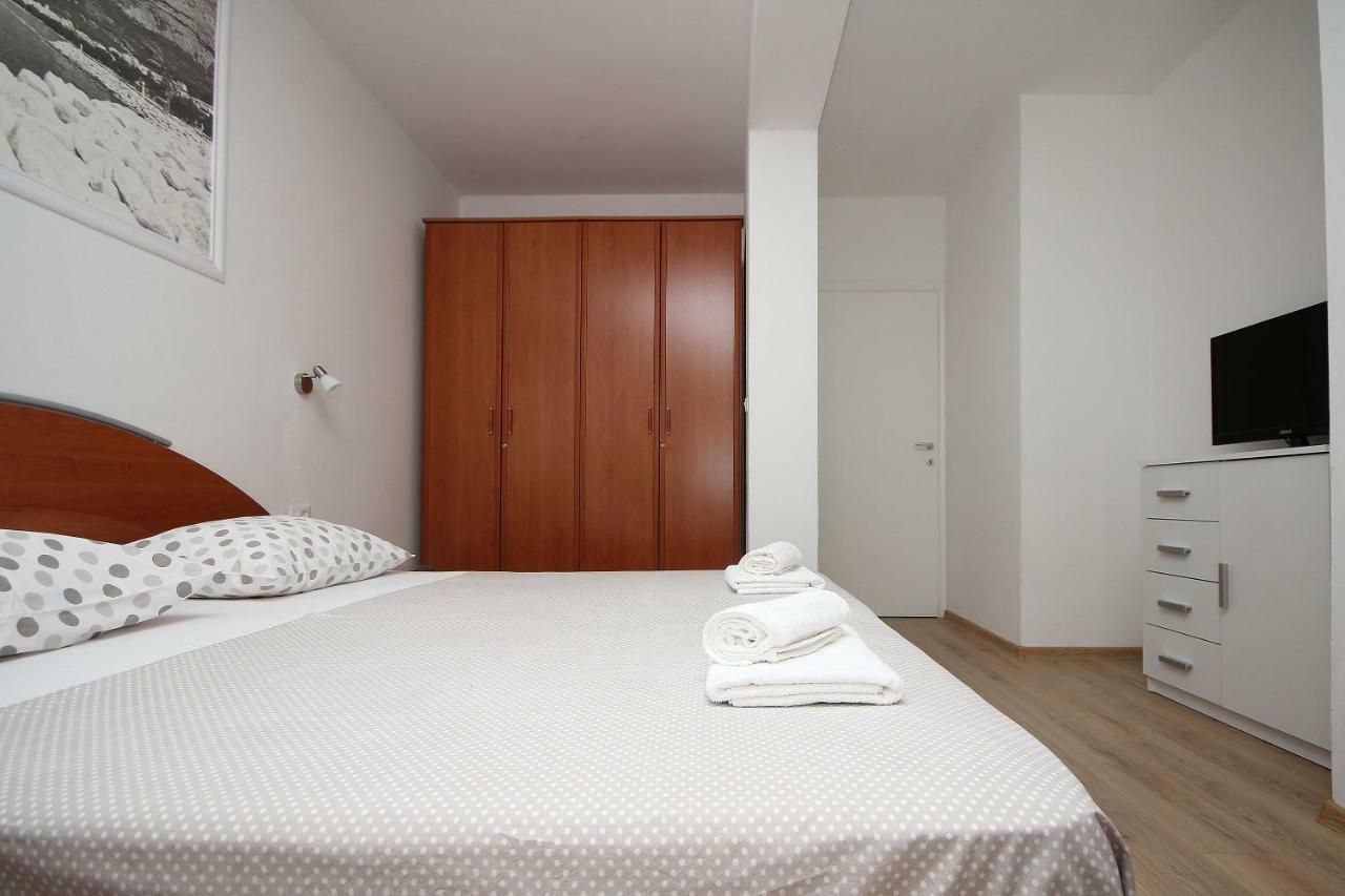 Apartmani Šulenta Tučepi Exterior foto